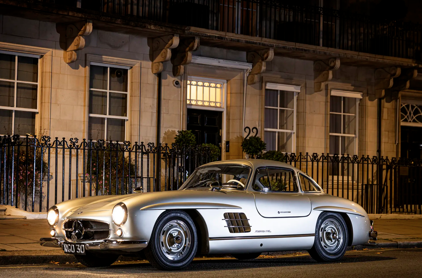 imagen 2 de El próximo 2 de noviembre se subasta un Mercedes-Benz 300 SL Gullwing de 1954.