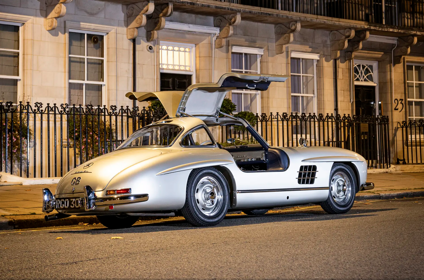 imagen 4 de El próximo 2 de noviembre se subasta un Mercedes-Benz 300 SL Gullwing de 1954.