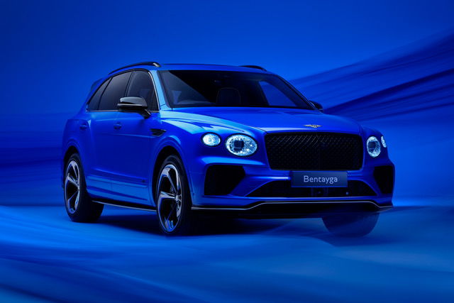 imagen 1 de Supriya Lele pinta un Bespoke Bentayga S en Nïla Blue.