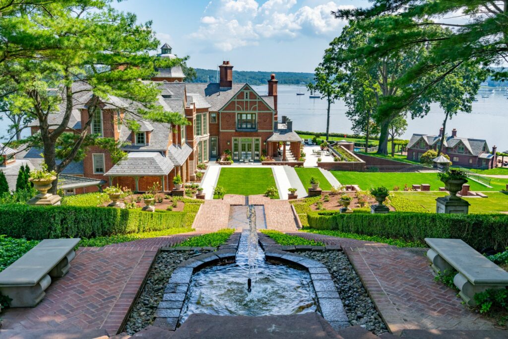 imagen 2 de Billy Joel vende su casa en Long Island por 49 millones 900 dólares.