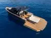 Miniatura de Maxim Yachts se presenta en Dubái.