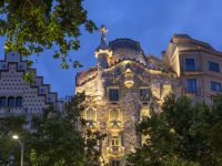 San Valentín con vistas a la Casa Batlló.