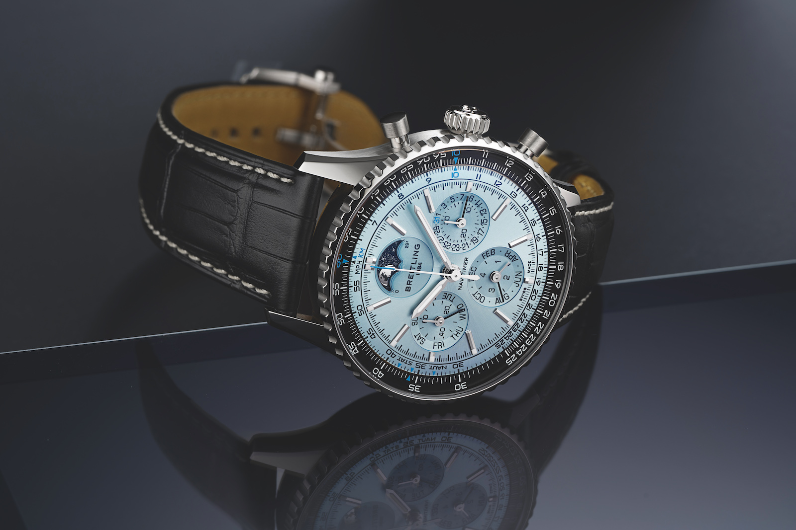 imagen 3 de Breitling presenta el cronógrafo Navitimer B19.