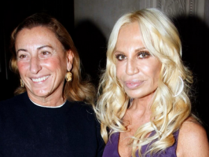 Versace se viste de Prada.