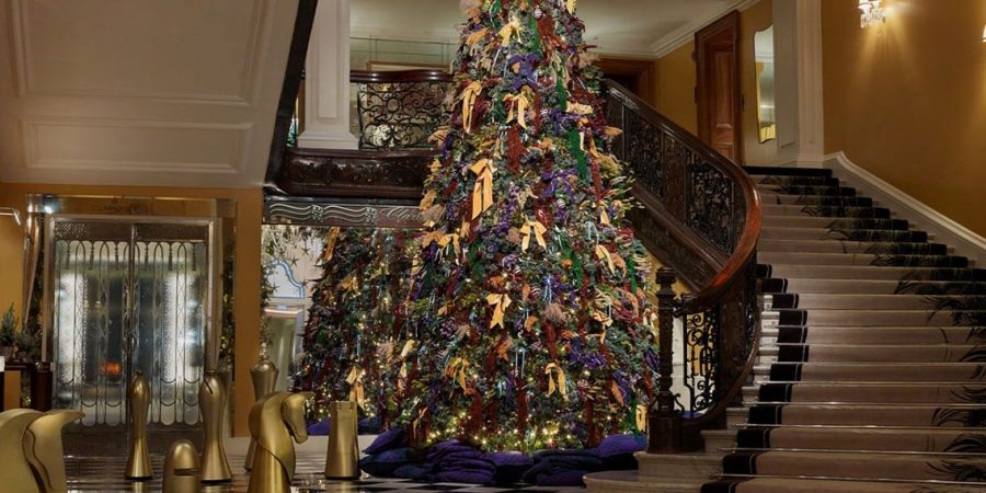 Que nunca nos falte el árbol de Navidad el hotel Claridge’s.