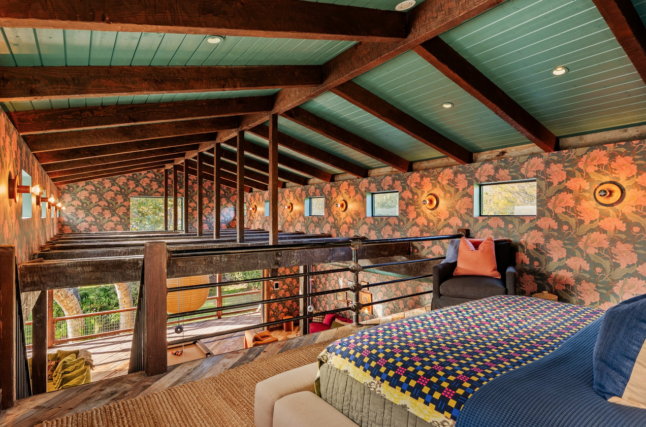 imagen 8 de Se vende Cranberry Ranch, la que fuera la casa de Reese Witherspoon en Malibú.